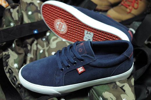 Council S -The DC Embassy colorway-1.jpg
